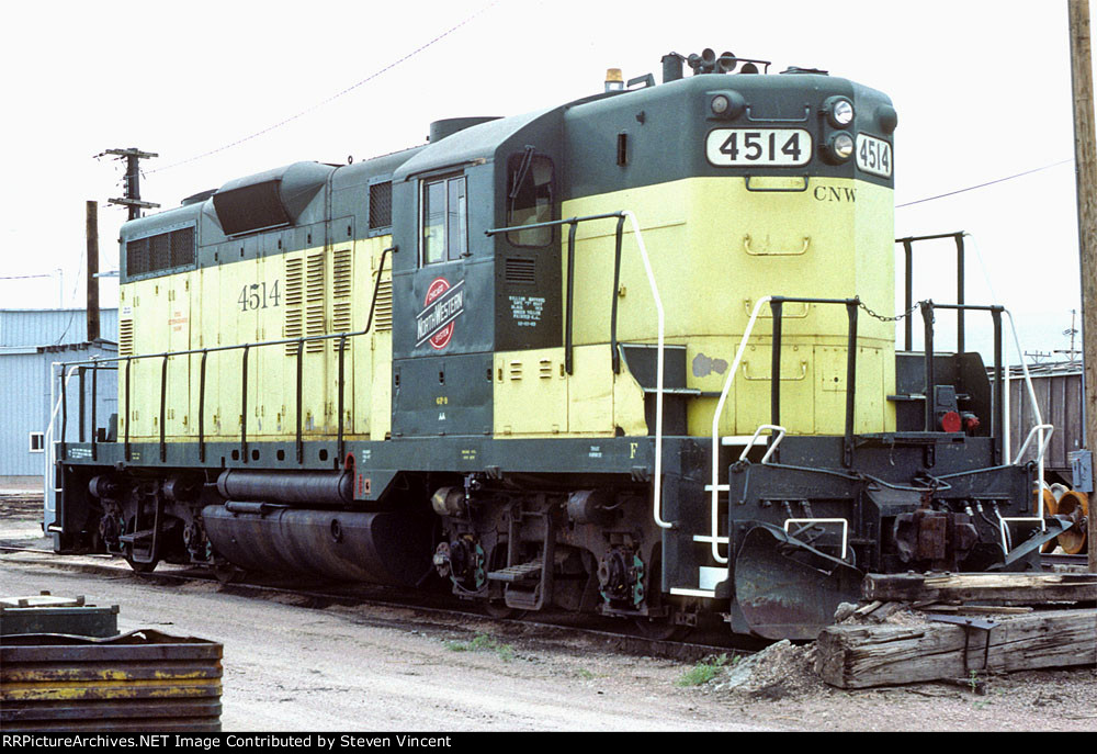 ex QNSL GP9 CNW #4514